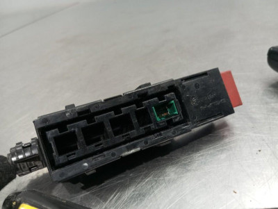 ENGANCHE CINTURON DELANTERO IZQUIERDO