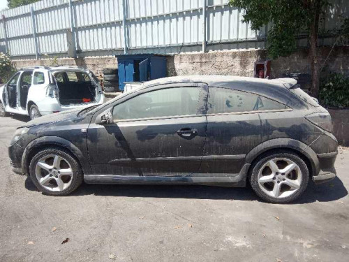  OPEL ASTRA H GTC 