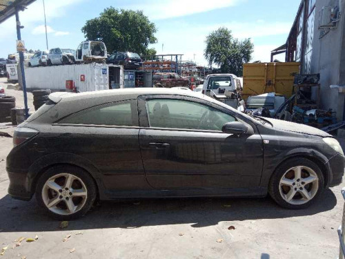  OPEL ASTRA H GTC 