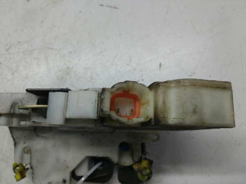  CERRADURA PUERTA DELANTERA DERECHA Nissan PICKUP (D22) 