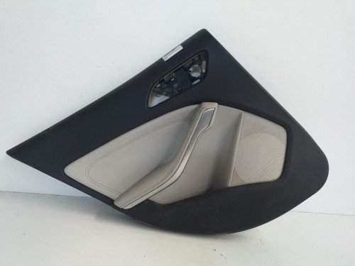  GUARNECIDO PUERTA TRASERA IZQUIERDA Mercedes-Benz CLASE GLA (BM 156) 