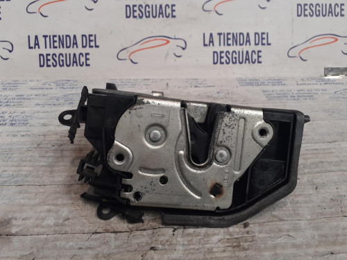  CERRADURA PUERTA DELANTERA DERECHA 