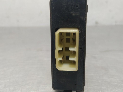  MODULO ELECTRONICO MITSUBISHI MONTERO (L040) 