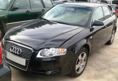 AUDI A4 BERLINA (8E)
