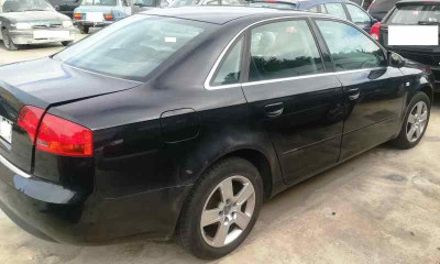 AUDI A4 BERLINA (8E)