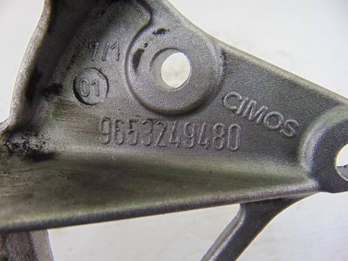  SOPORTE ALTERNADOR Ford FOCUS BERLINA (CB4) 