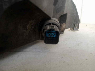 FARO IZQUIERDO, Ford, FOCUS BERLINA (CAK)