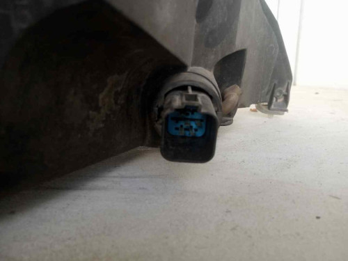 FARO IZQUIERDO Ford FOCUS BERLINA (CAK) 