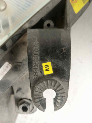 FARO IZQUIERDO, Ford, FOCUS BERLINA (CAK)