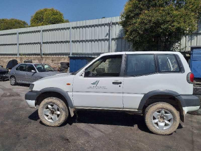 NISSAN TERRANO II (R20)