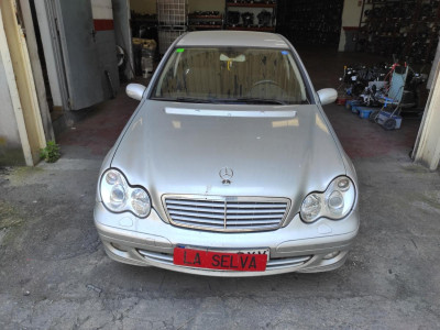 MERCEDES-BENZ CLASE C (BM 203) BERLINA