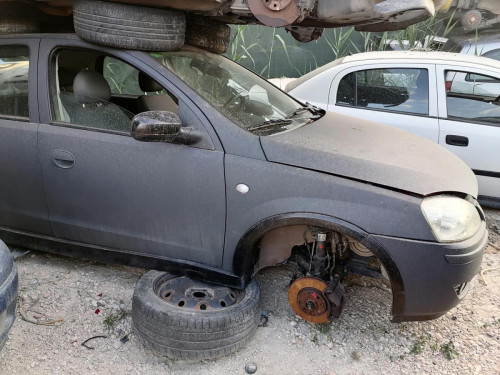 OPEL CORSA C — автомобиль-донор на запчасти 