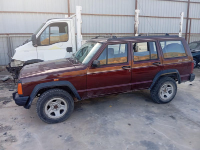 JEEP CHEROKEE (XJ)