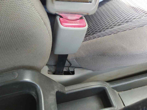 ENGANCHE CINTURON DELANTERO IZQUIERDO Nissan X-TRAIL (T30) 