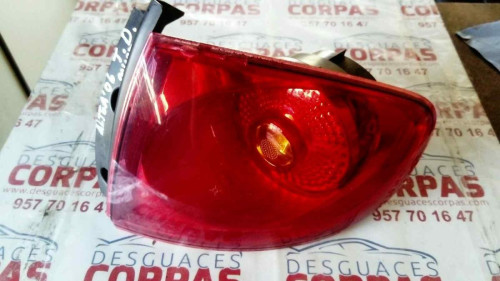 PILOTO TRASERO DERECHO SEAT ALTEA (5P1) 