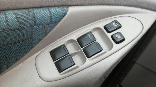  NISSAN ALMERA TINO (V10M) 