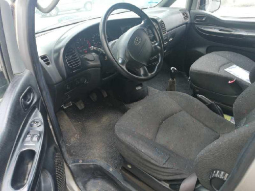HYUNDAI H-1 () — vehículo donante para recambios 