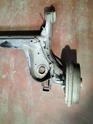 PUENTE TRASERO, VOLKSWAGEN, UP! (121)