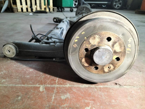  PUENTE TRASERO VOLKSWAGEN UP! (121) 