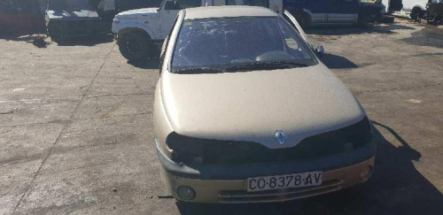 RENAULT LAGUNA (B56) 