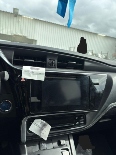 TOYOTA AURIS (E18) — Donor Vehicle for Used Parts 