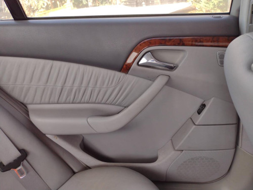  MERCEDES-BENZ CLASE S (BM 220) BERLINA 