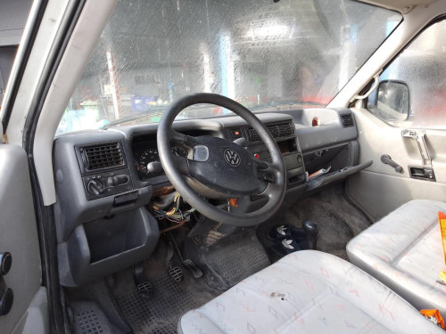 VOLKSWAGEN T4 TRANSPORTER CAMIÓN/DOBLE CABINA — автомобиль-донор на запчасти 