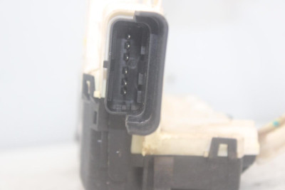 CERRADURA PUERTA DELANTERA IZQUIERDA