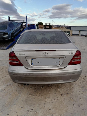 MERCEDES-BENZ CLASE C (BM 203) BERLINA