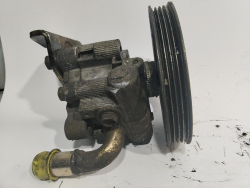 BOMBA DIRECCION Chrysler VOYAGER (RG) 