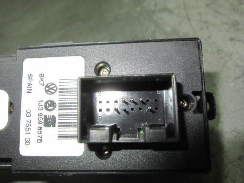  MANDO ELEVALUNAS DELANTERO IZQUIERDO SEAT TOLEDO (1M2) 