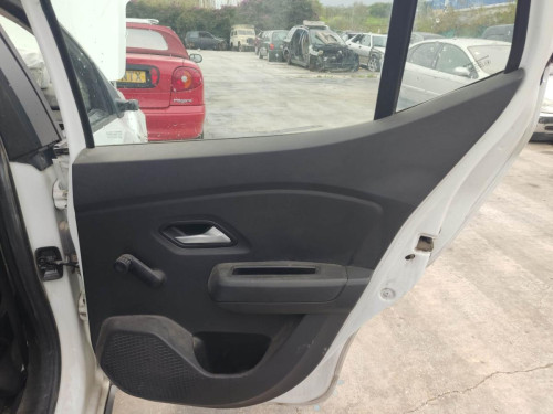 GUARNECIDO PUERTA TRASERA DERECHA Dacia SANDERO III 