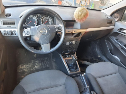  OPEL ASTRA H BERLINA 