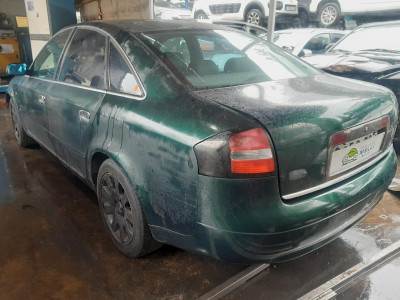 AUDI A6 BERLINA (4B2)