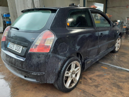 FIAT STILO (192) — автомобиль-донор на запчасти 