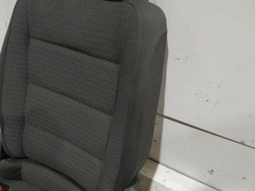  ASIENTOS TRASERO IZQUIERDO VOLKSWAGEN TOURAN (1T1) 