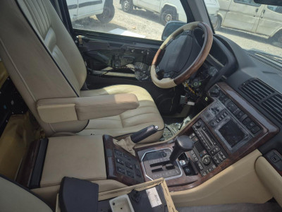 APOYABRAZOS CENTRAL, LAND ROVER, RANGE ROVER (LP)