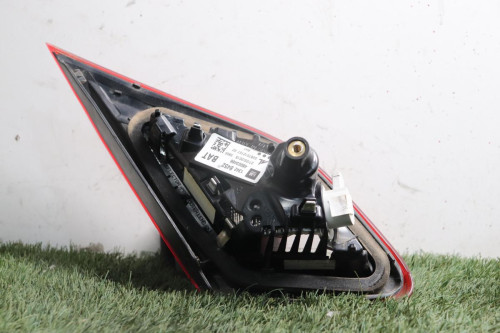  PILOTO TRASERO DERECHO INTERIOR OPEL CORSA E 