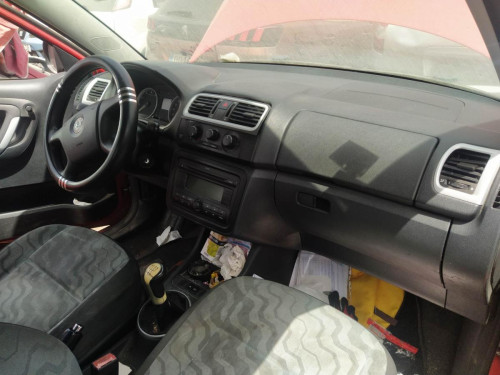 SKODA FABIA (5J2) — vehículo donante para recambios 