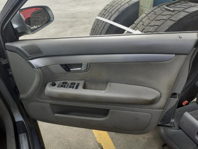 JUEGO TAPIZADOS / CARTONERAS, AUDI, A4 AVANT (8E)
