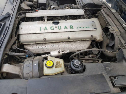 JAGUAR XJ — автомобиль-донор на запчасти 