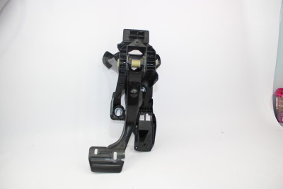 PEDAL EMBRAGUE