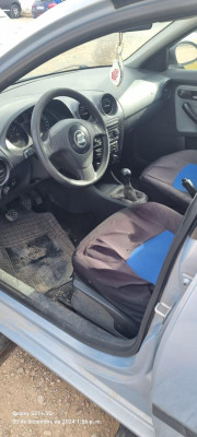 SEAT CORDOBA BERLINA (6L2)