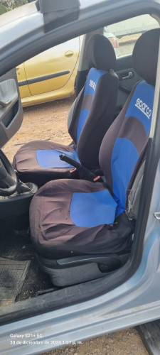 SEAT CORDOBA BERLINA (6L2) — автомобиль-донор на запчасти 