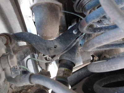 BRAZO SUSPENSION SUPERIOR TRASERO IZQUIERDO