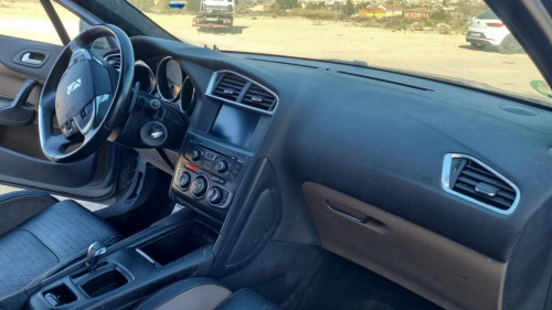 CITROEN DS4 — vehículo donante para recambios 
