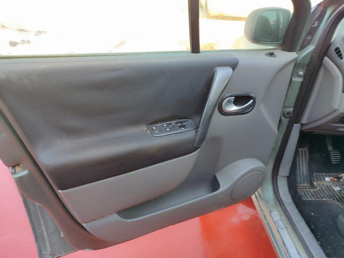  RENAULT SCENIC II (JM) 
