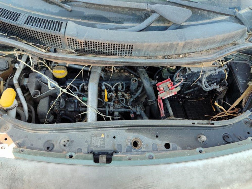 RENAULT SCENIC II (JM) — vehículo donante para recambios 