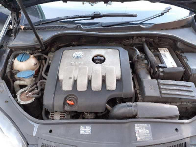 VOLKSWAGEN GOLF V (1K1)(10.2003)