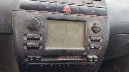 SISTEMA AUDIO / RADIO CD Seat Ibiza (6K1)(08.1999->) Seat Ibiza (6K1)(08.1999->) 